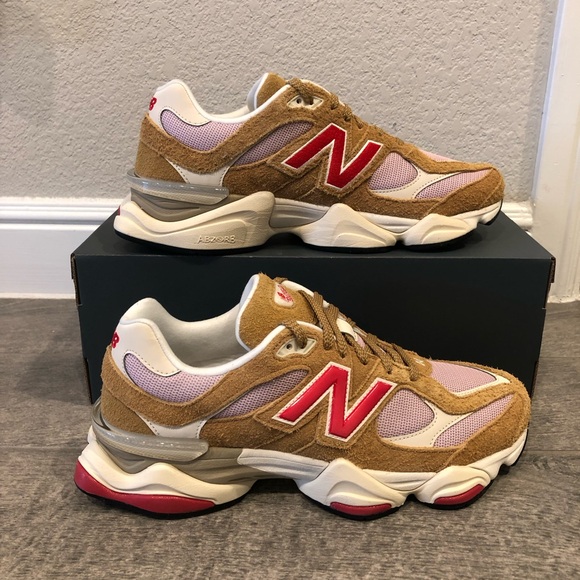 New Balance 9060 Great Plains True Red Classic Sneakers Mens Shoes Size 11.5 - Picture 5 of 8